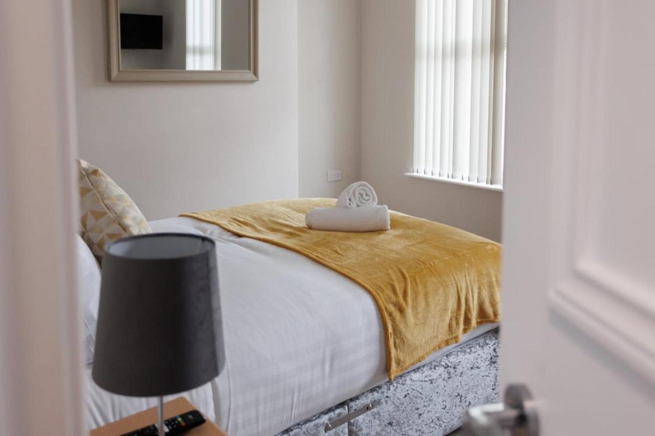 Chic Studio Apartment Central Belfast Sleeps 2. Buitenkant foto